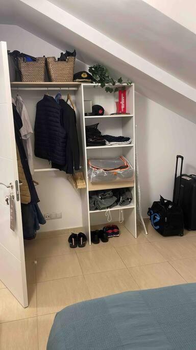 Apartamento Recien Reformado En Barajas Pueblo Madrid Bagian luar foto